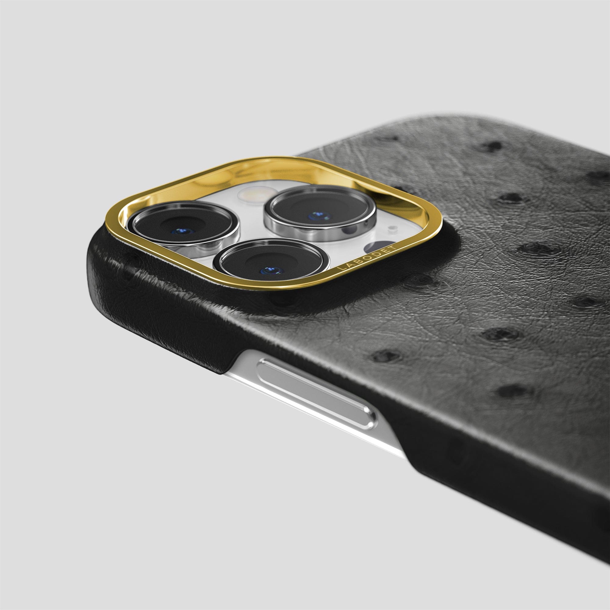 iPhone 13 Pro Max Case from BandWerk – Ostrich | Black Gold