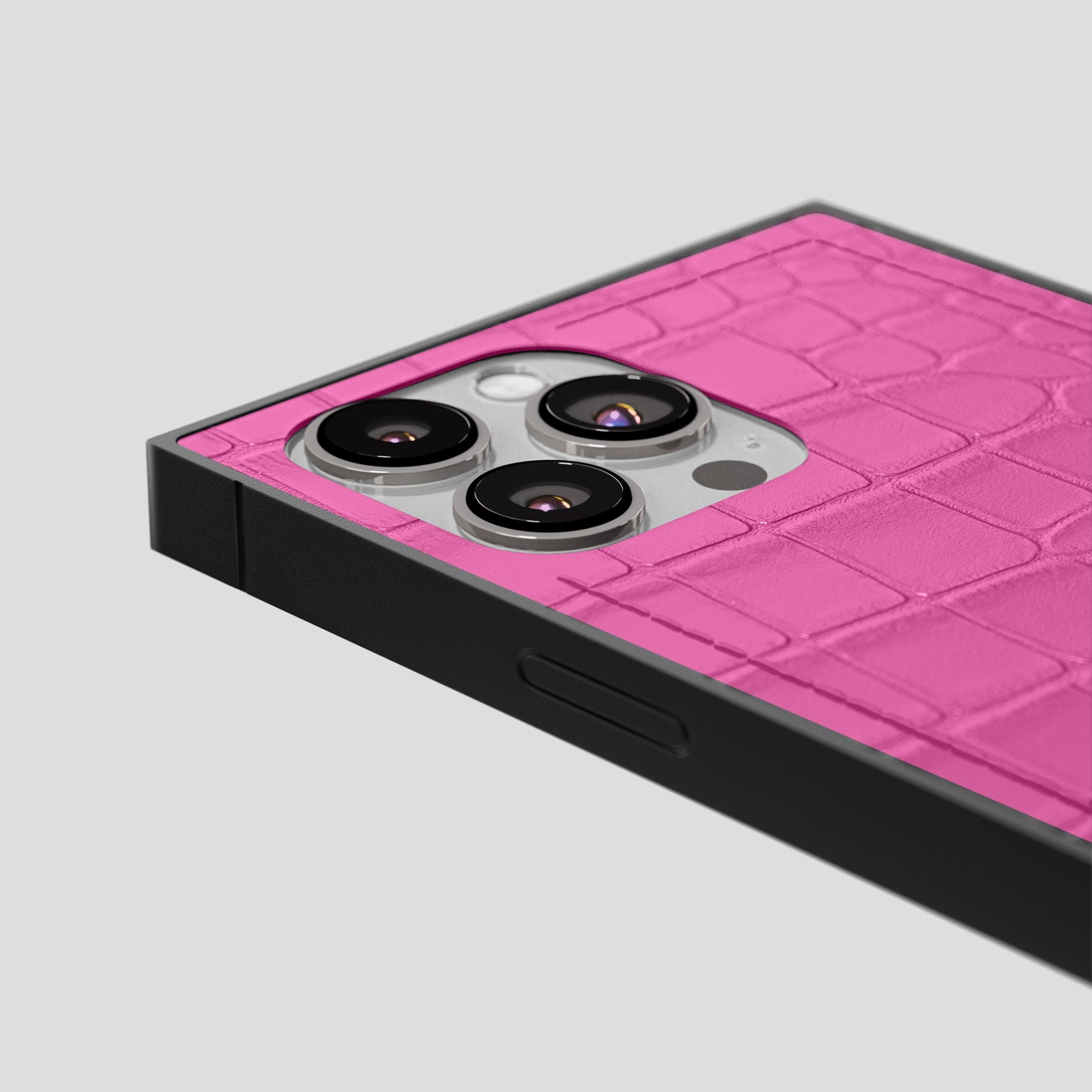 iPhone 14 Pro case pink shiny alligator - Maison Jean Rousseau